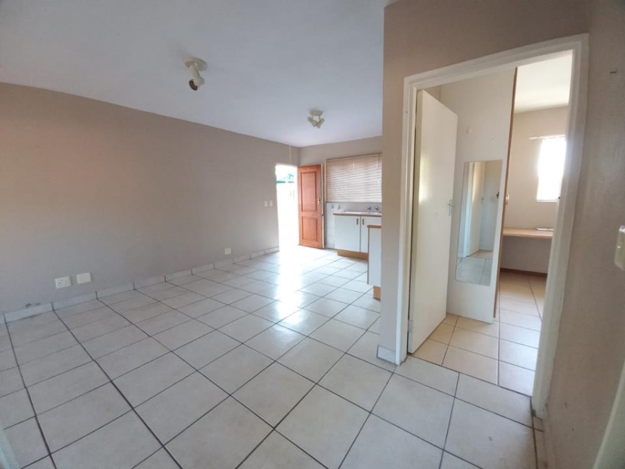 2 Bedroom Property for Sale in Die Bult Western Cape